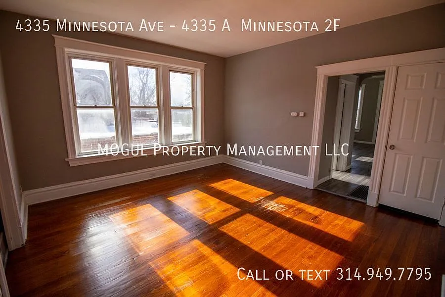 HUGE, true 1-bedroom! Sunny and spacious, with modern updates! — Photo 3
