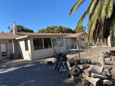 4th image of 23140 Hansen Rd