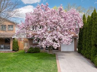 161 Riverview St, Oakville, ON L6L5S2