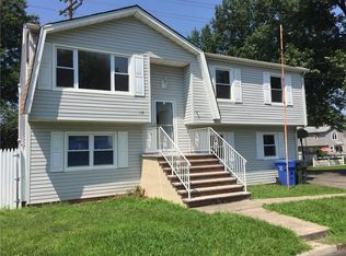 18 Old Rd, Sewaren, NJ 07077