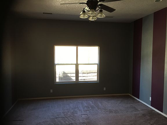 Master Bedroom 16'x 16'