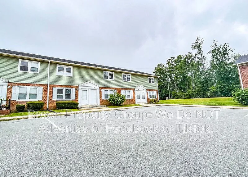 2105 Grand Prix Dr #E