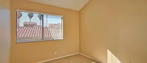 1946 Swallow Ln — Photo 16