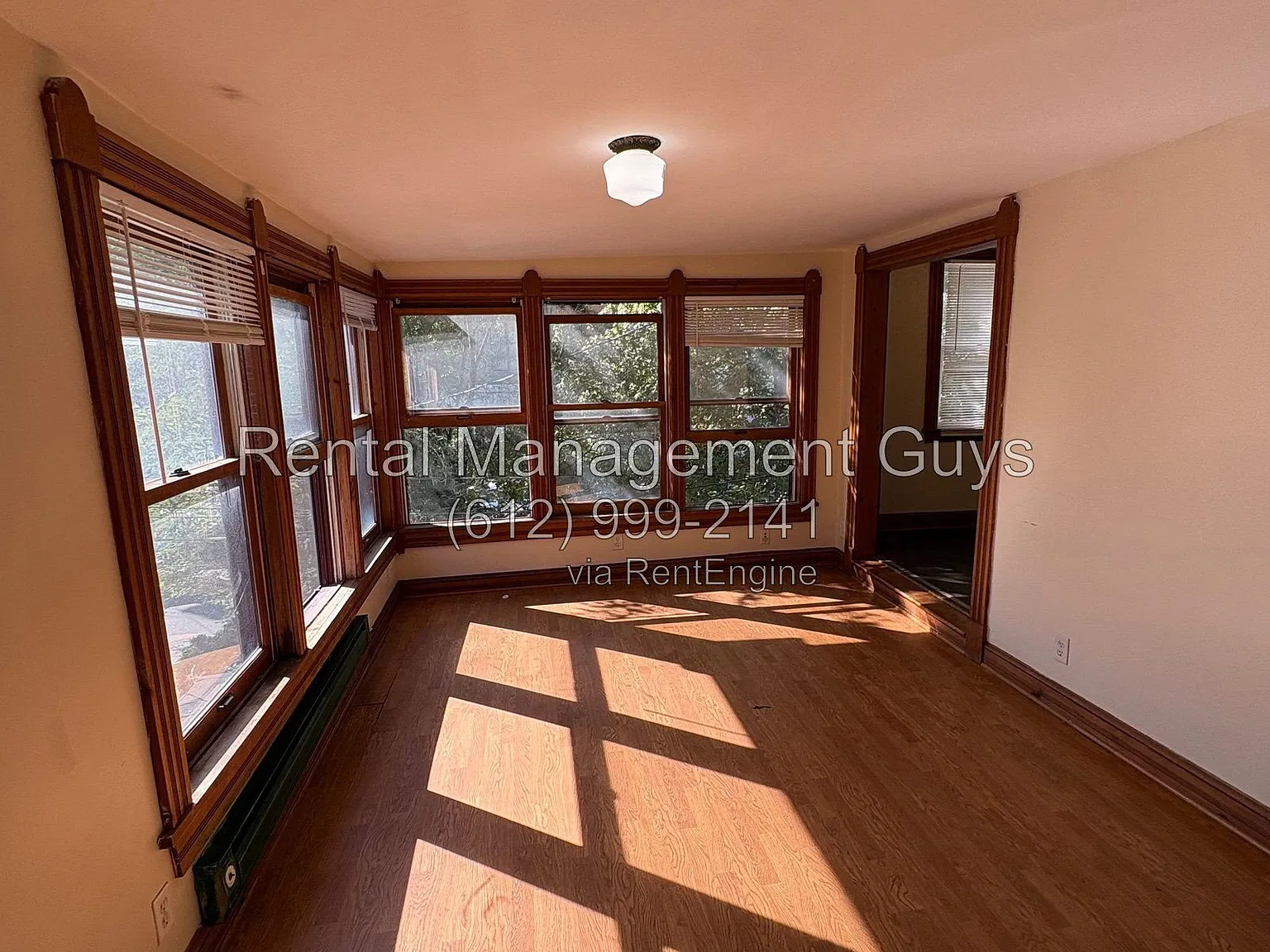 2647 Girard Ave S — Photo 4