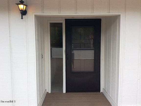 4th image of 2742 Demaret Dr