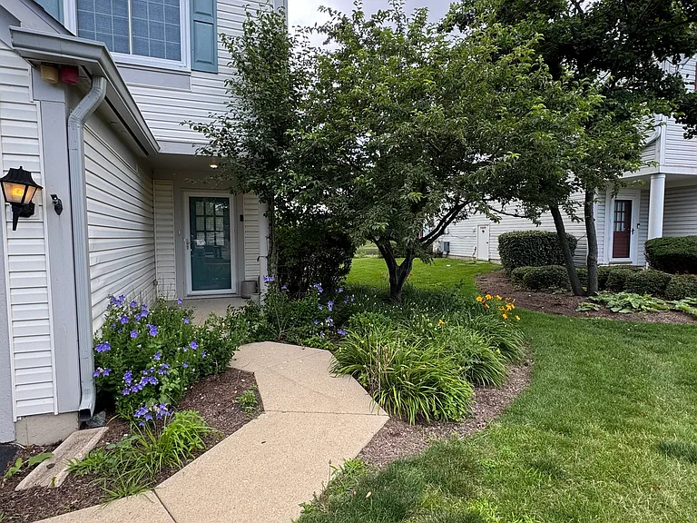 2547 Arcadia Cir — Photo 4