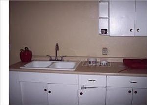 5th image of 1525 W Union St