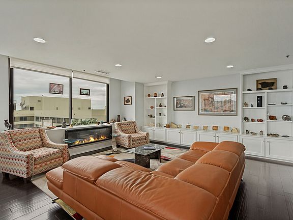 2nd image of 48 W Broadway APT 1805N