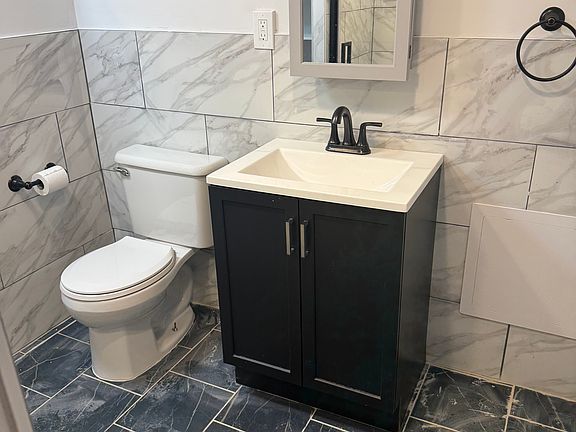 4th image of 0 Hawthorne St #1