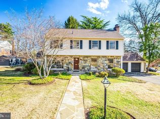 1 Old Gate Ct, Rockville, MD 20852