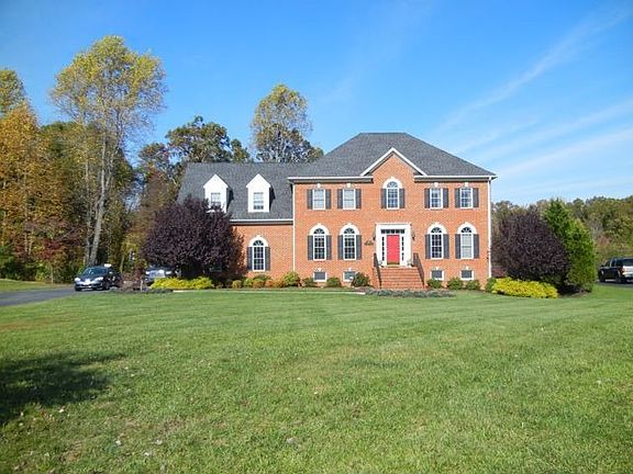 2nd image of 103 Beacon Hill Pl