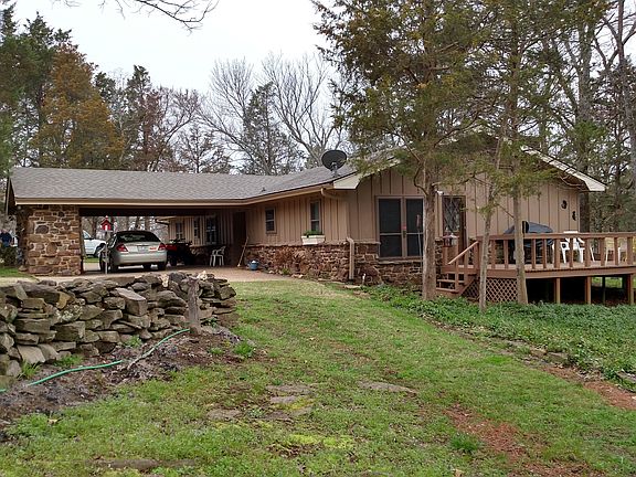 3rd image of 228 W Northbrook Dr