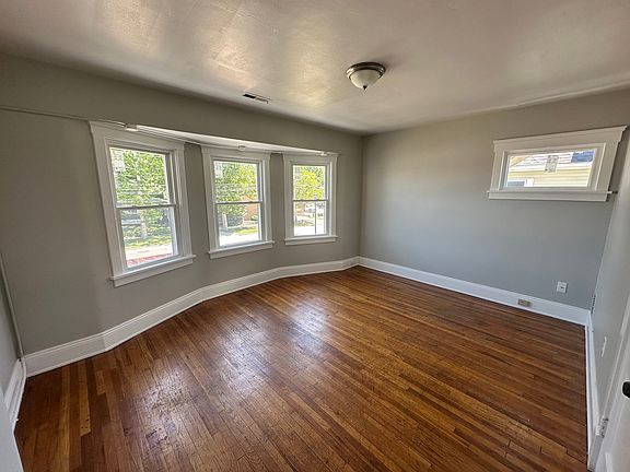 5th image of 485 Front St #2