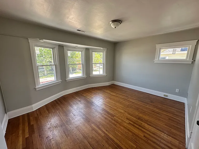 485 Front St #2 — Photo 5
