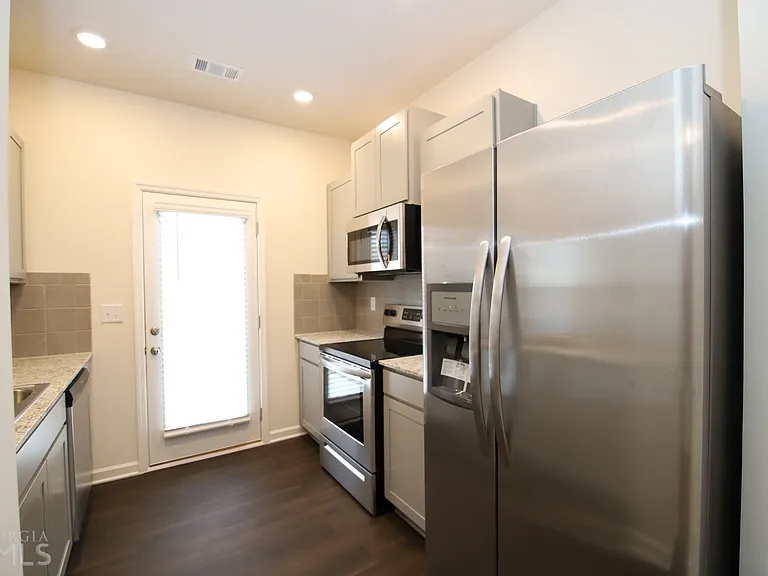 85 Chastain Cir — Photo 18