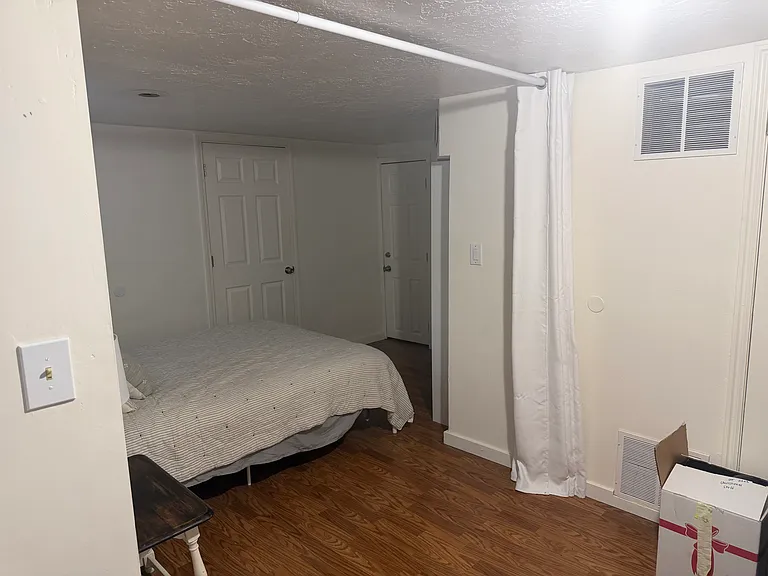 784 W 100 N — Photo 25