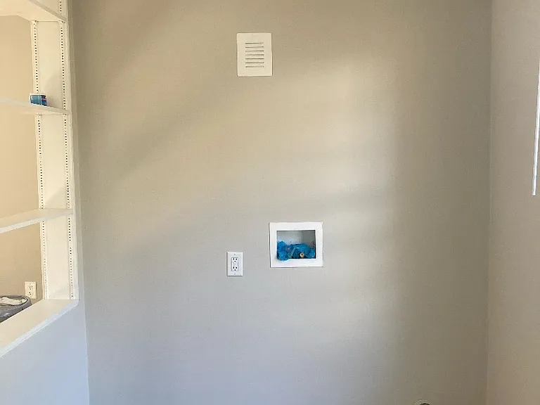 Unit Photo