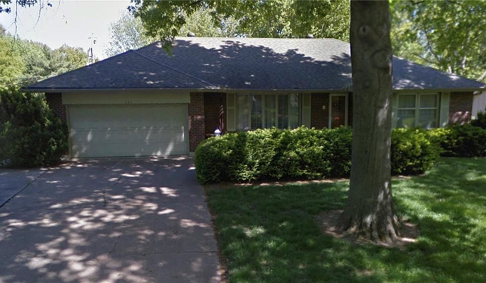 1st image of 1324 SW Horizon Dr