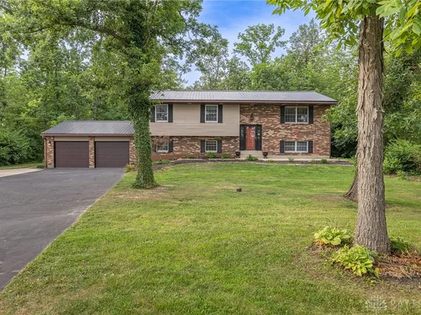 1472 Ludlow Rd, Xenia, OH 45385