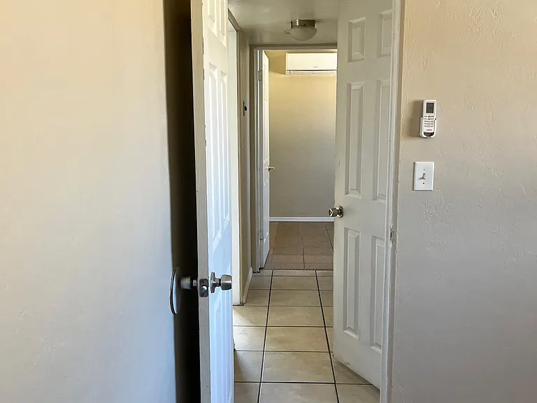 3617 E Lee St — Photo 10