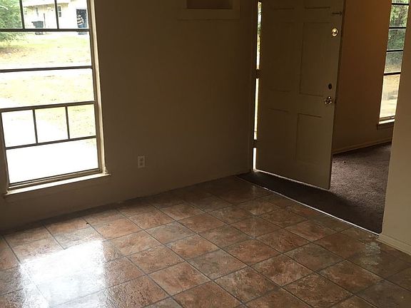 5th image of 3821 Murvon St