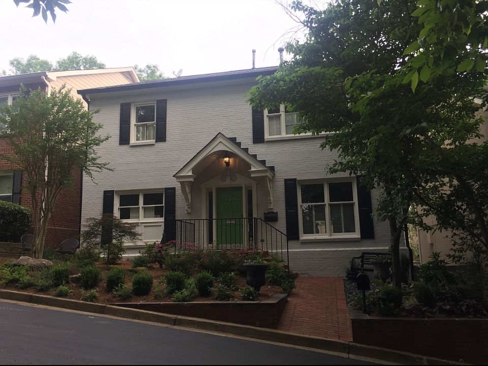 1st image of 3826 Courtyard Dr SE