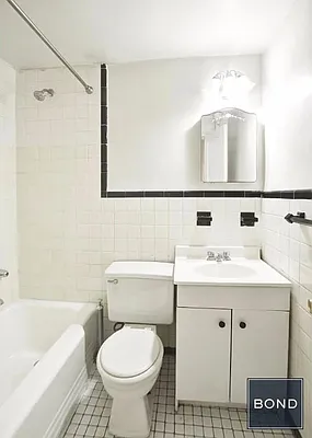 Rented by Bond New York | media 25
