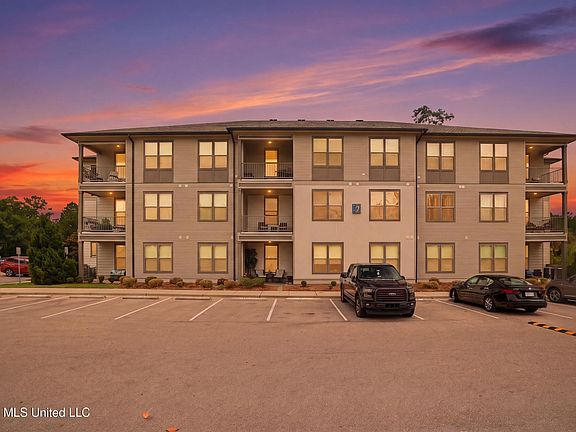 2nd image of 2501 Bienville Blvd #235