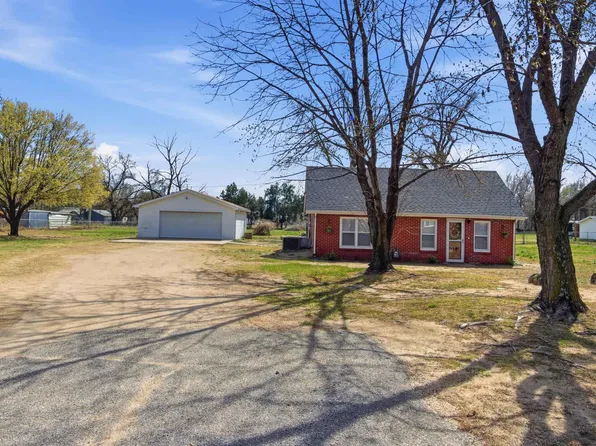 701 E 57th St S, Wichita, KS 67216