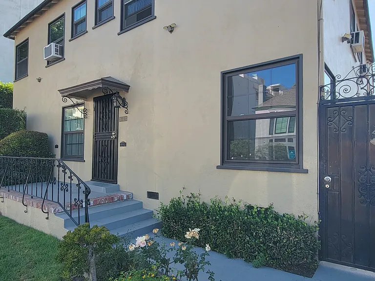 133 N Kings Rd #1/2 — Photo 36