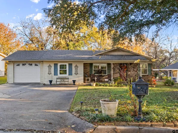 103 Robin Rd, Pittsburg, TX 75686