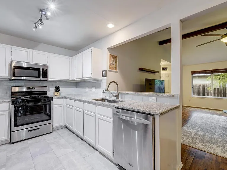 6002 Baton Rouge Dr — Photo 10