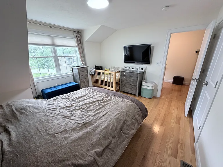 5 Crystal St — Photo 17