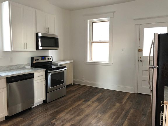 2nd image of 167 Voss Ave #2
