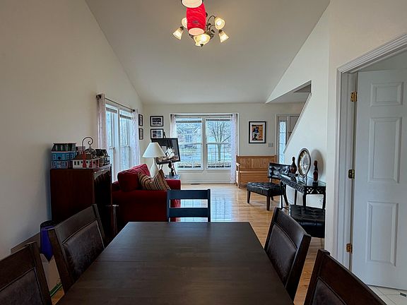 5th image of 3374 Cromwell Rd