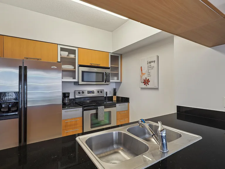 1700 N Bayshore Dr #2805 — Photo 23