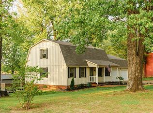 300 Princess Jennifer Dr, Calvert City, KY 42029