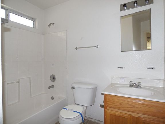 5th image of 429 Valle Fertil Dr