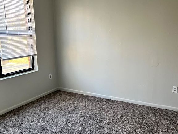5th image of 7839 Lincoln Ave #7