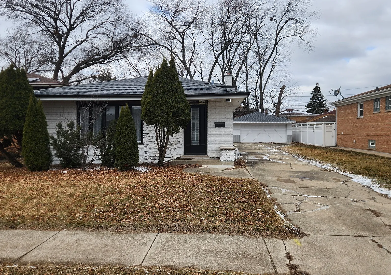 4 bed, 1323 sqft, $2,750 — Photo 1