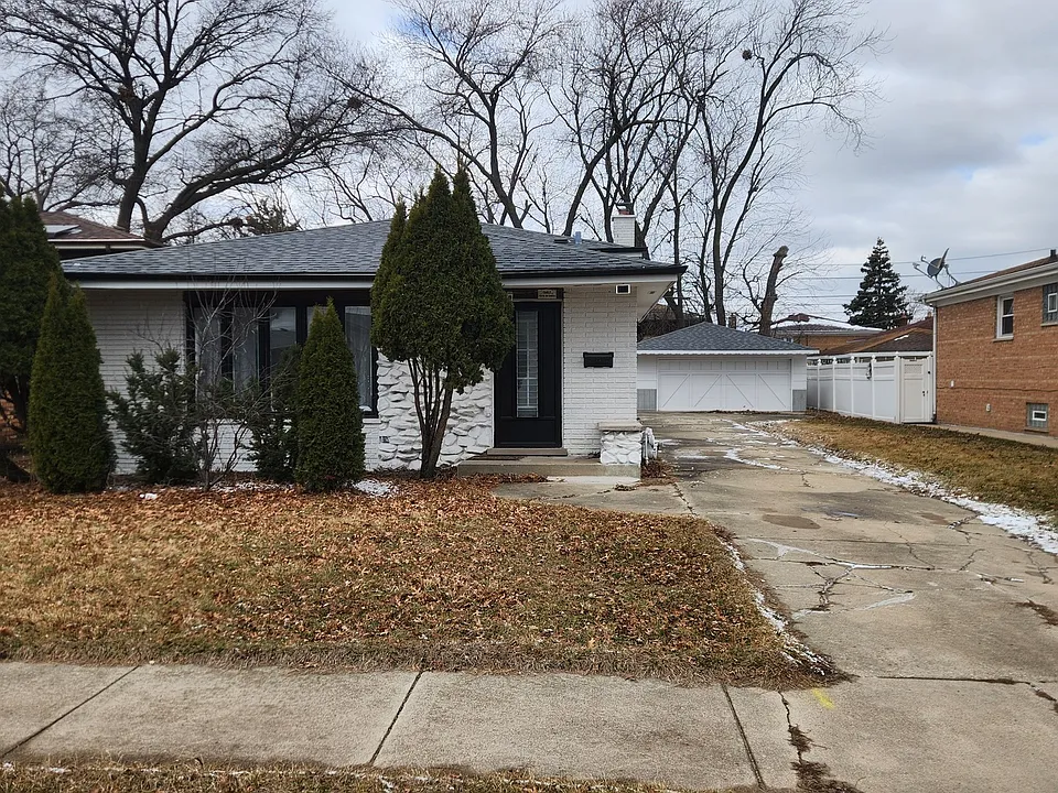 638 Calhoun Ave