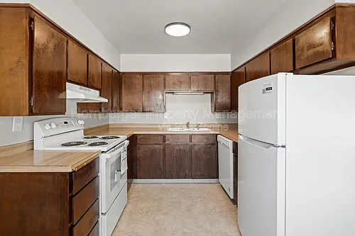 2628 E Wellesley Ave #1 Photo 1
