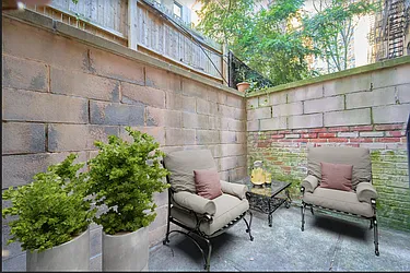 Rented by Living New York