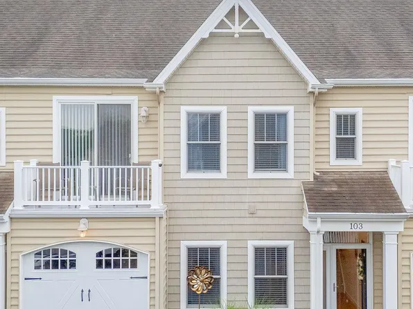 2 Smithfield Ct Unit 103, Ocean View, DE 19970