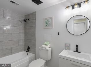 121 Cross Keys Rd #R121B, Baltimore, MD 21210