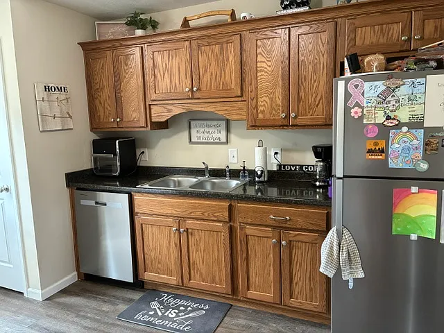 220 Kerr Way #B — Photo 12
