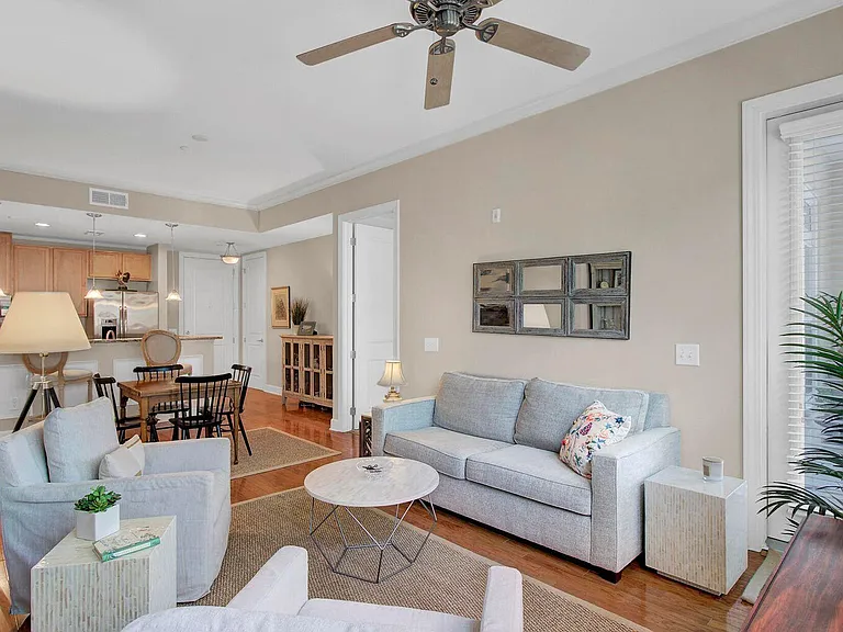 125 Pier View St #205 — Photo 7