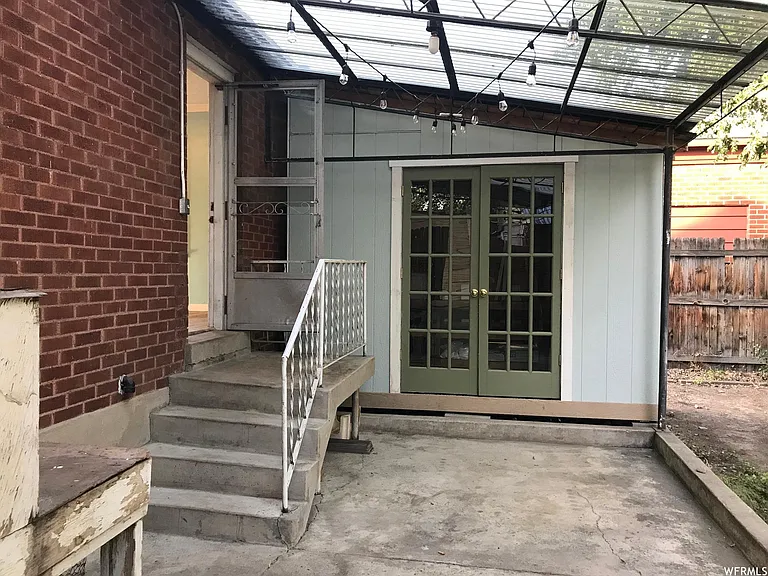 480 N 700 W — Photo 18