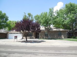 1203 San Juan Dr, Roswell, NM 88201