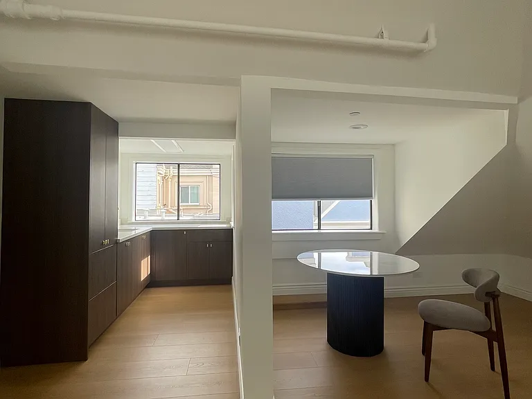 2822 Van Ness Ave — Photo 28